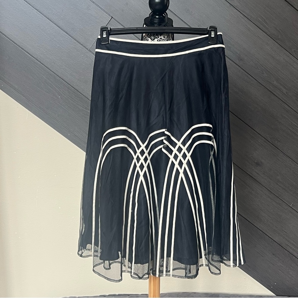 💥LOFT Black and‎ Cream Midi A-Line Skirt💥